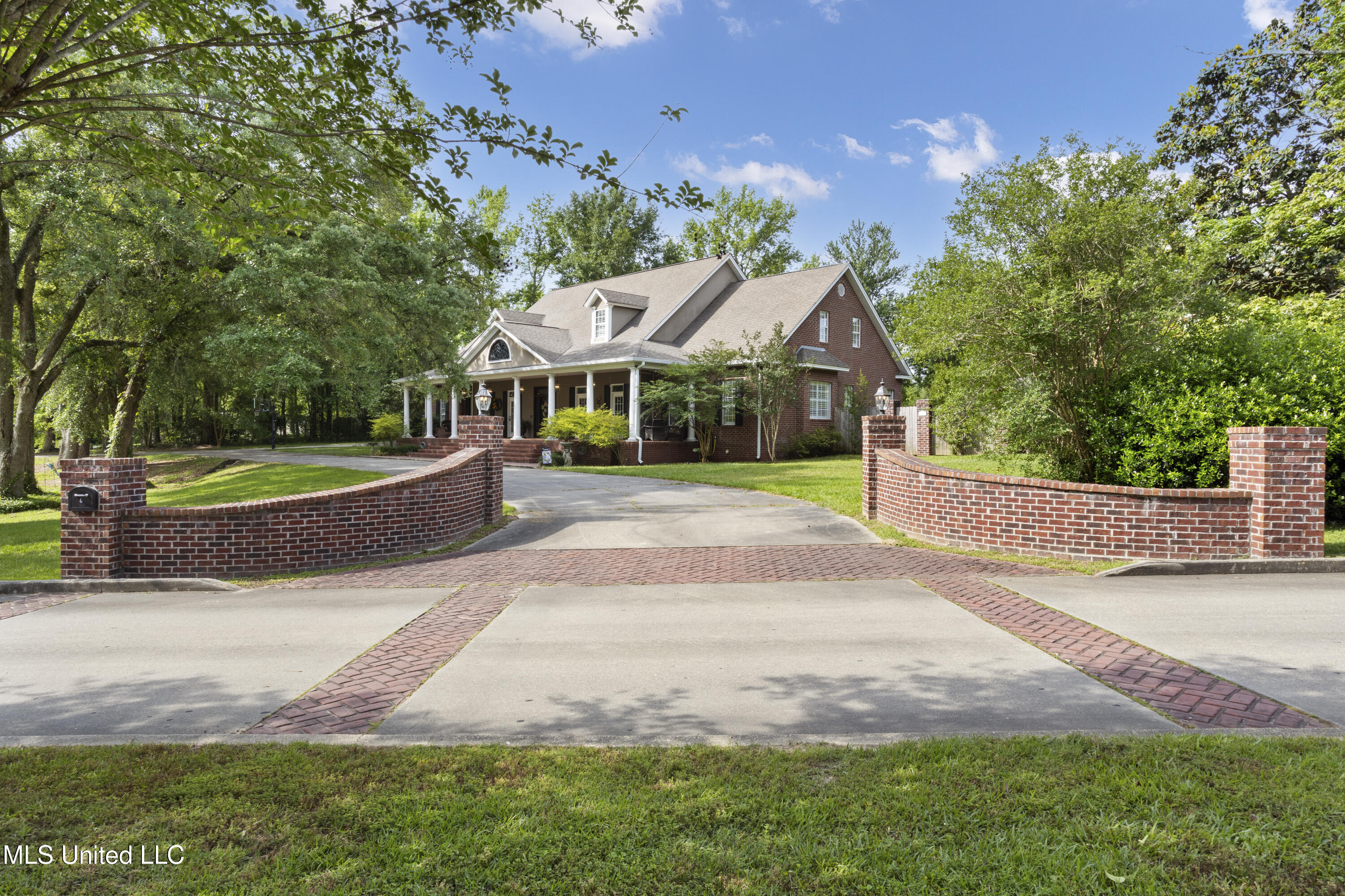 6 N Hill Drive, Carriere, Mississippi image 5