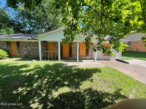 Homes For Sale - 5348 Haynes Drive<br/> Horn Lake, MS 38637