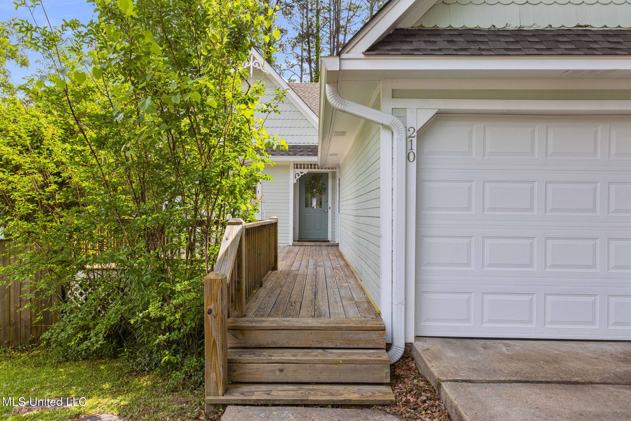 210 Kilford Court, Madison, Mississippi image 4