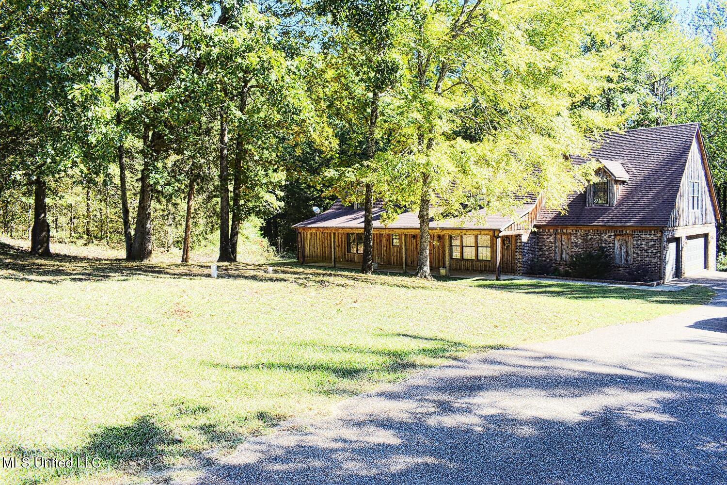 536 Fairview Trail, Byhalia, Mississippi image 2