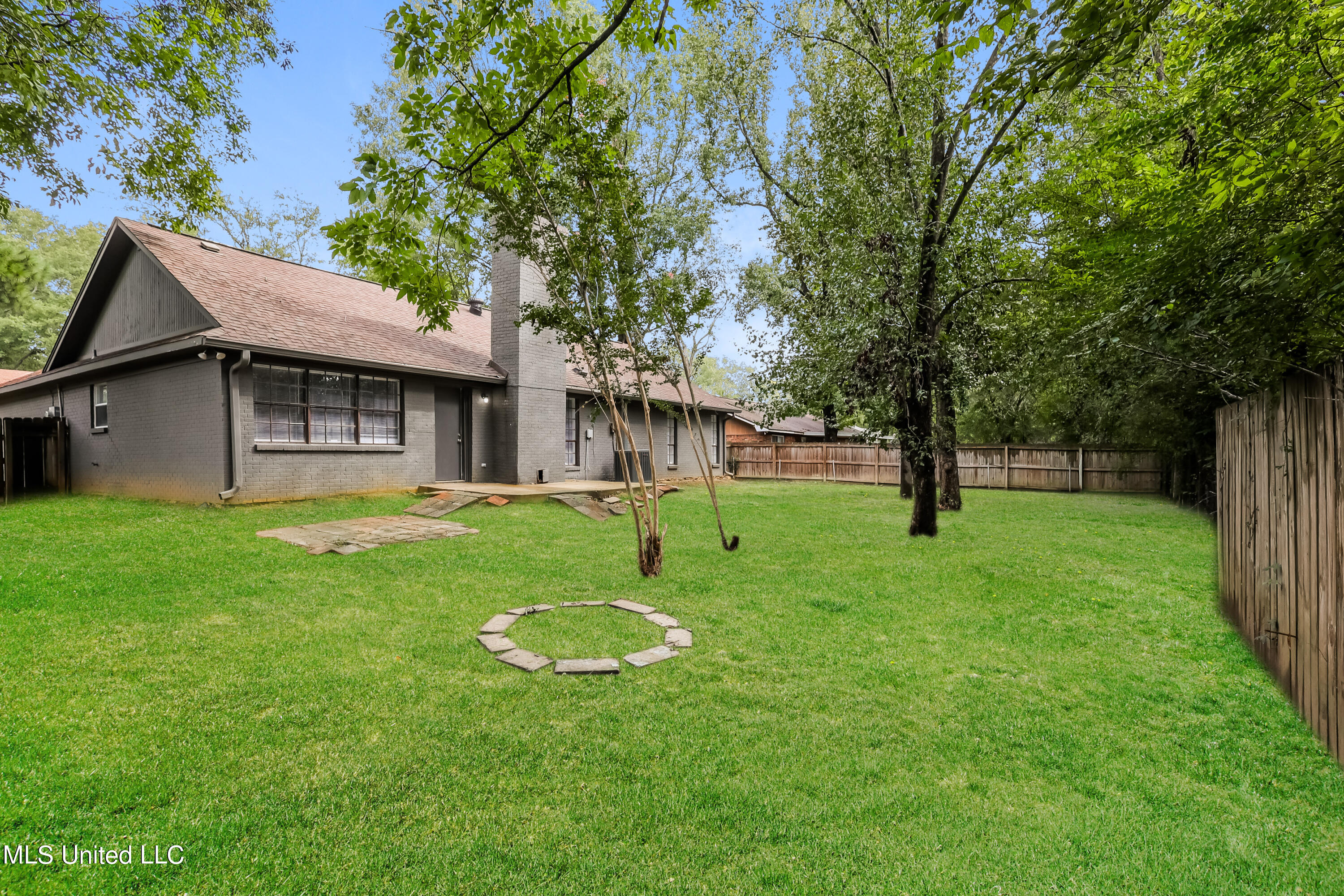 1606 Edgewood Place, Clinton, Mississippi image 14