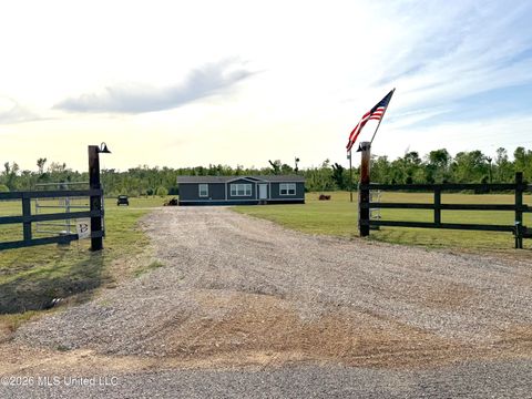Mobile Home For Sale - 72 Summers Magee Road<br/> Walthall County, Kokomo, MS 39643
