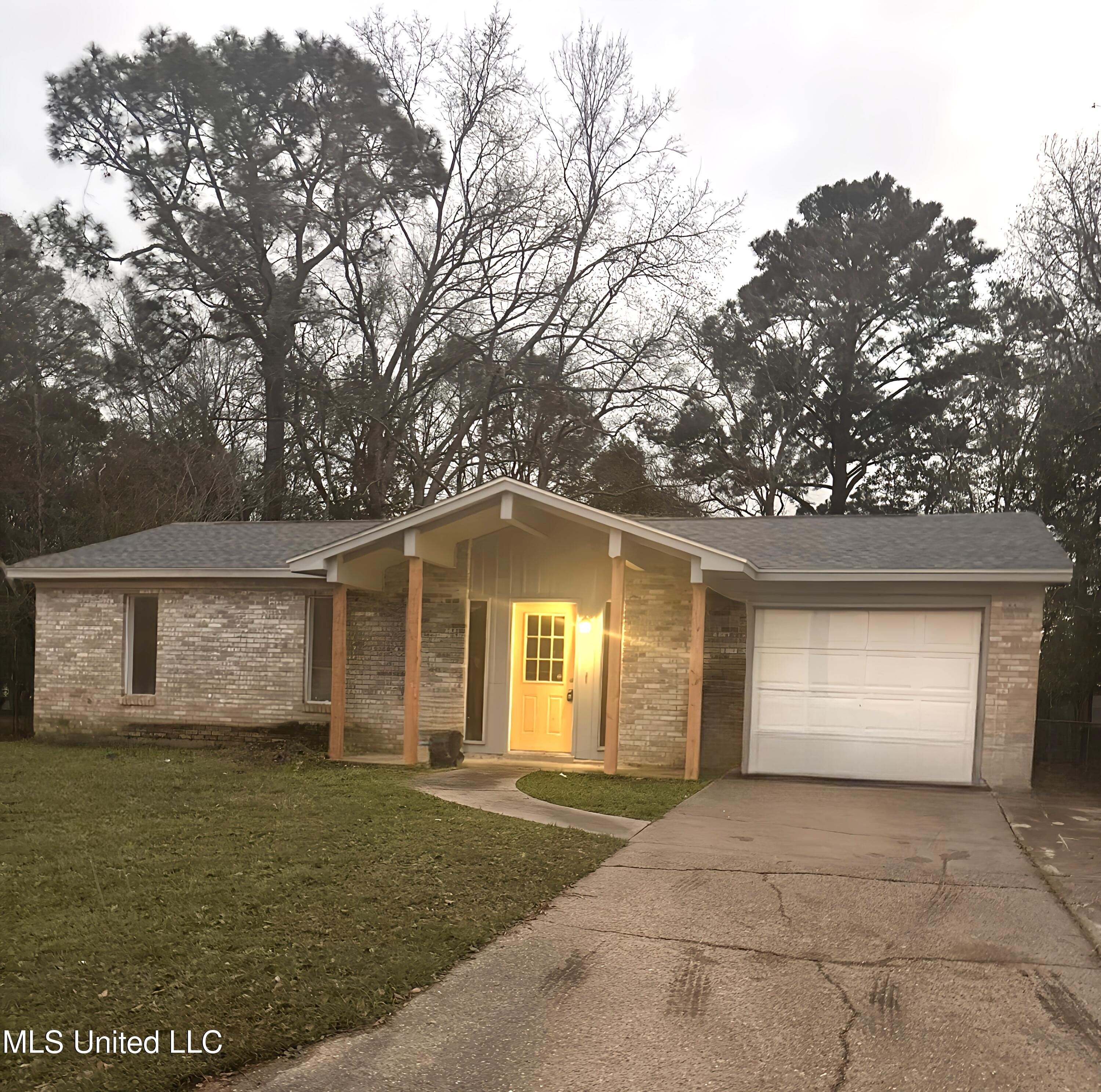 1905 C W Webb Road, Gautier, Mississippi image 1