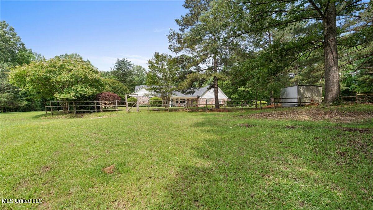 768 Lake Boulevard, Vicksburg, Mississippi image 13