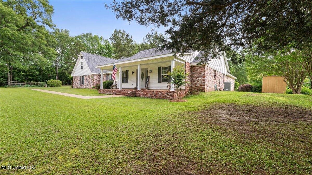 768 Lake Boulevard, Vicksburg, Mississippi image 1