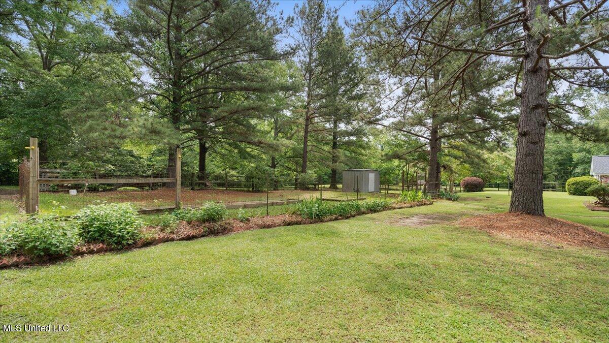 768 Lake Boulevard, Vicksburg, Mississippi image 12