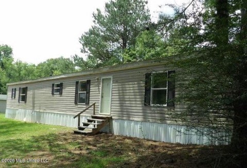 Mobile Home For Sale - 1901 NW Zetus Road<br/> Brookhaven, MS 39601