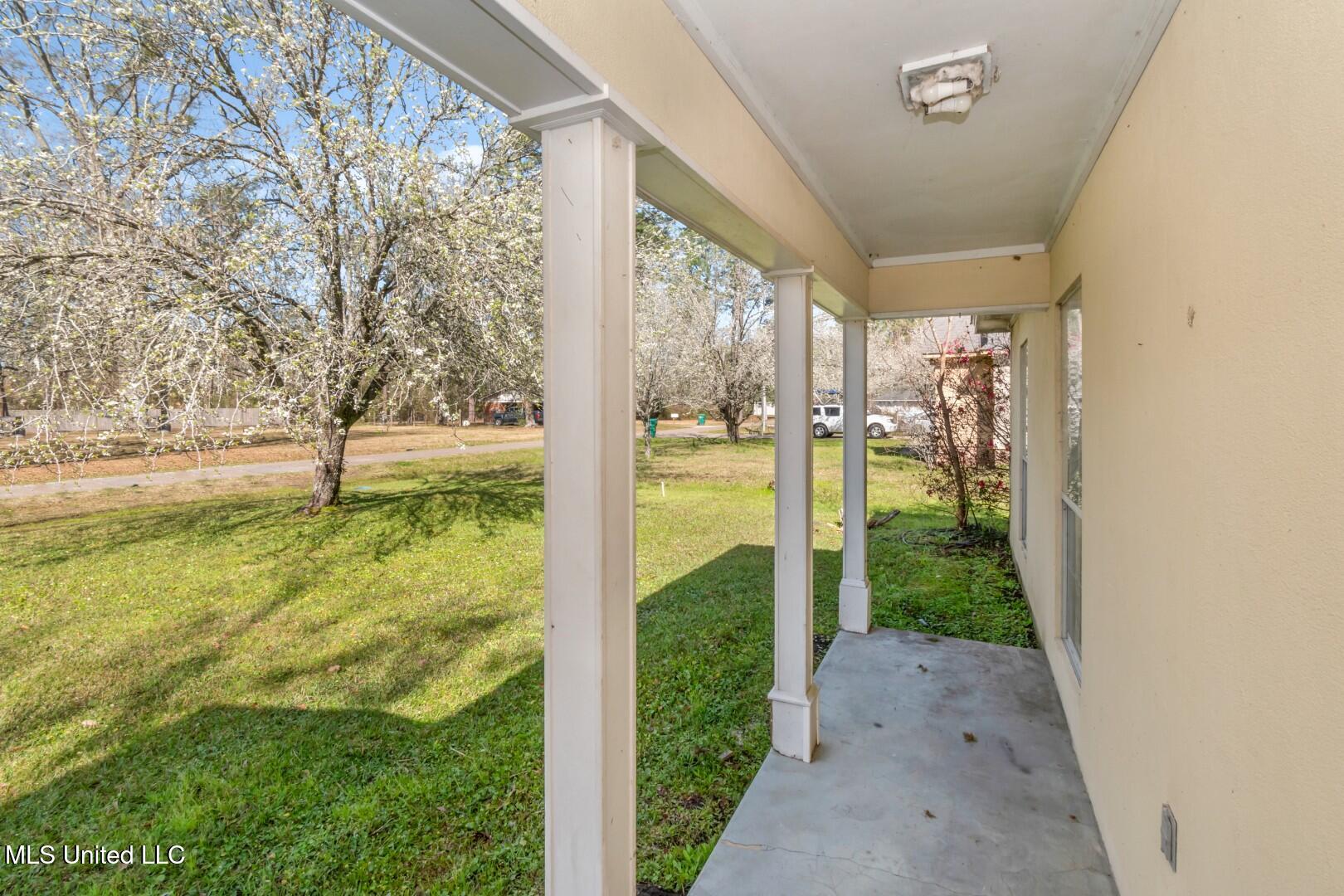 6904 Andover Street, Moss Point, Mississippi image 2