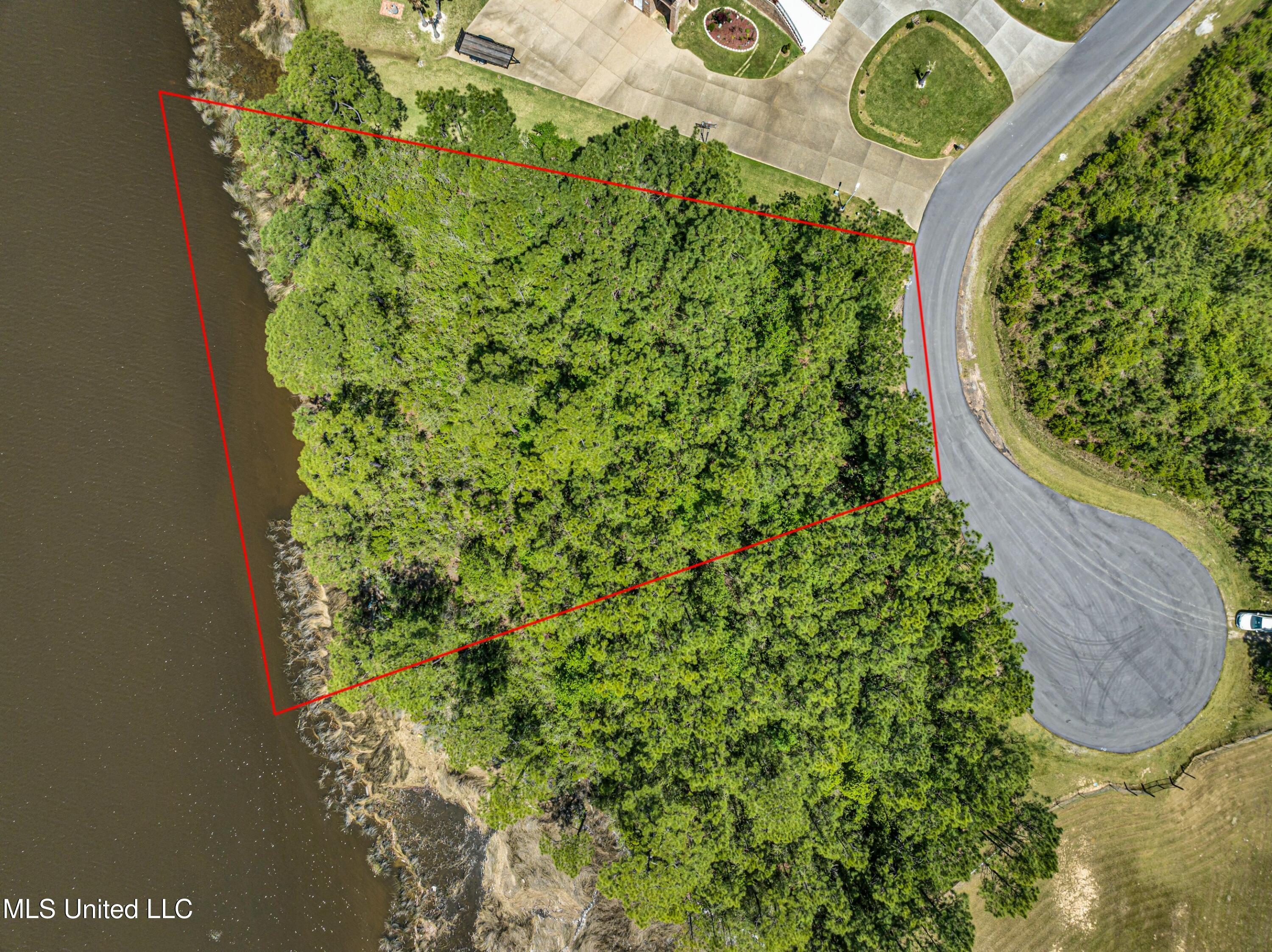 Martin Bayou Drive, Biloxi, Mississippi image 12
