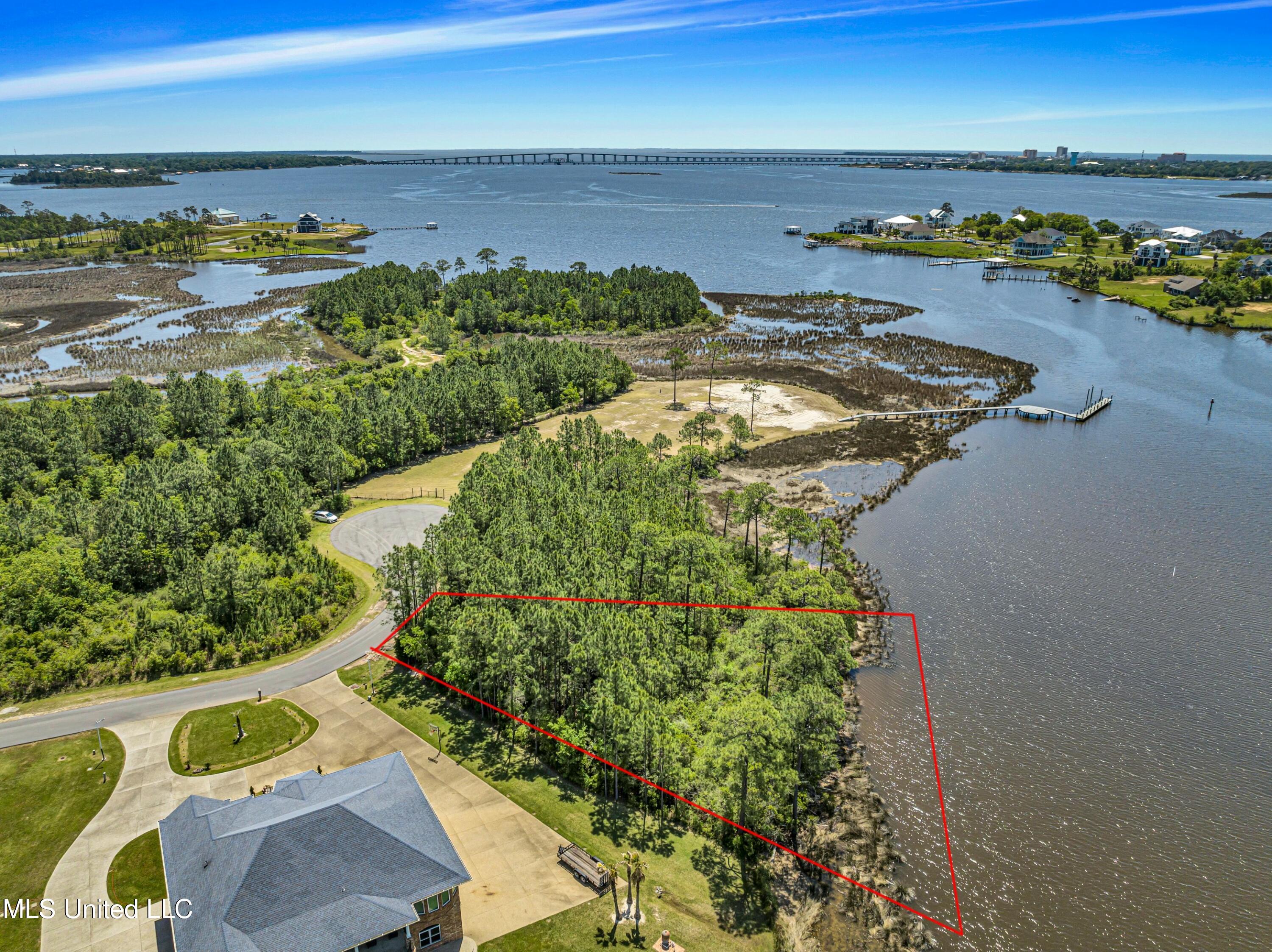 Martin Bayou Drive, Biloxi, Mississippi image 3