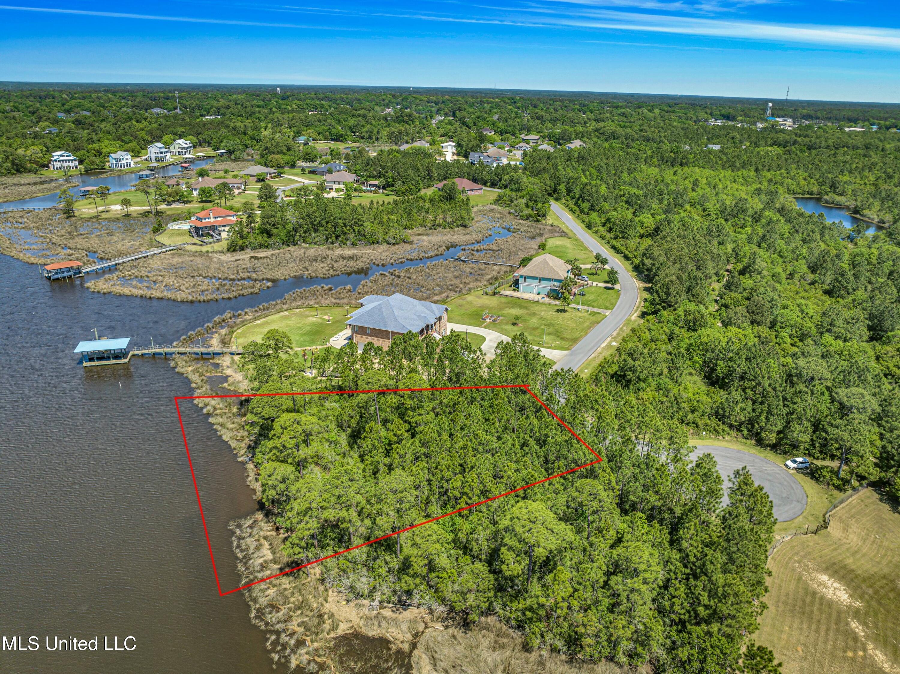 Martin Bayou Drive, Biloxi, Mississippi image 6