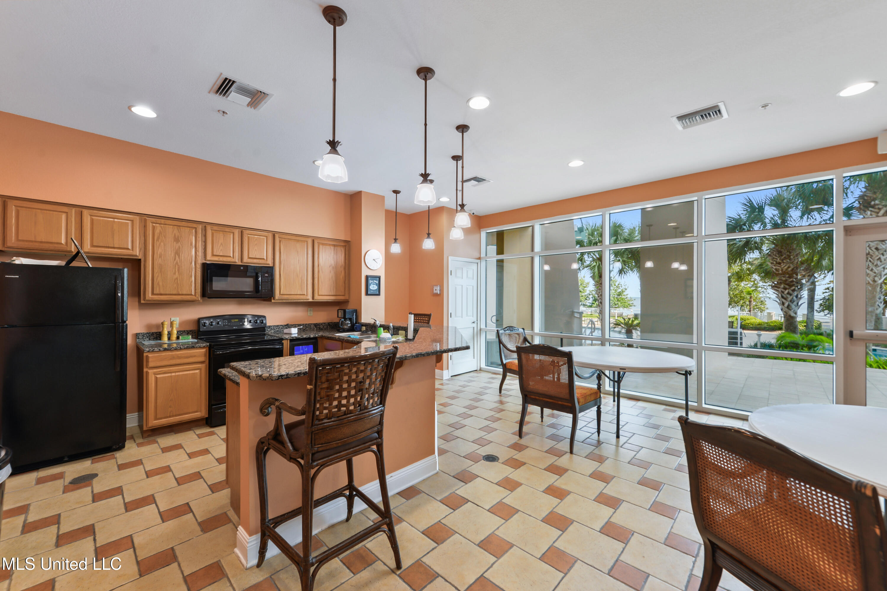 2230 Beach Drive #1002, Gulfport, Mississippi image 29