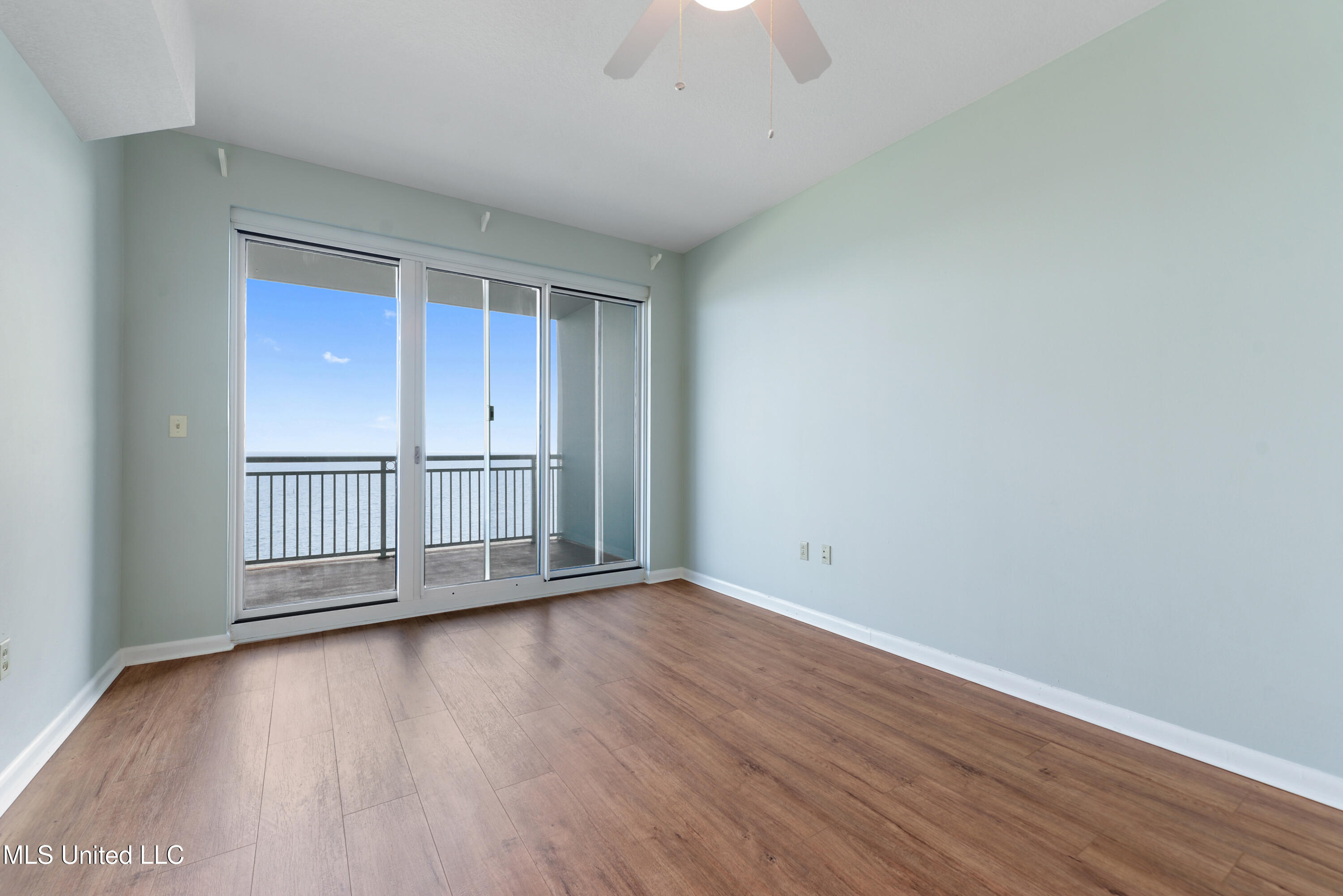 2230 Beach Drive #1002, Gulfport, Mississippi image 12