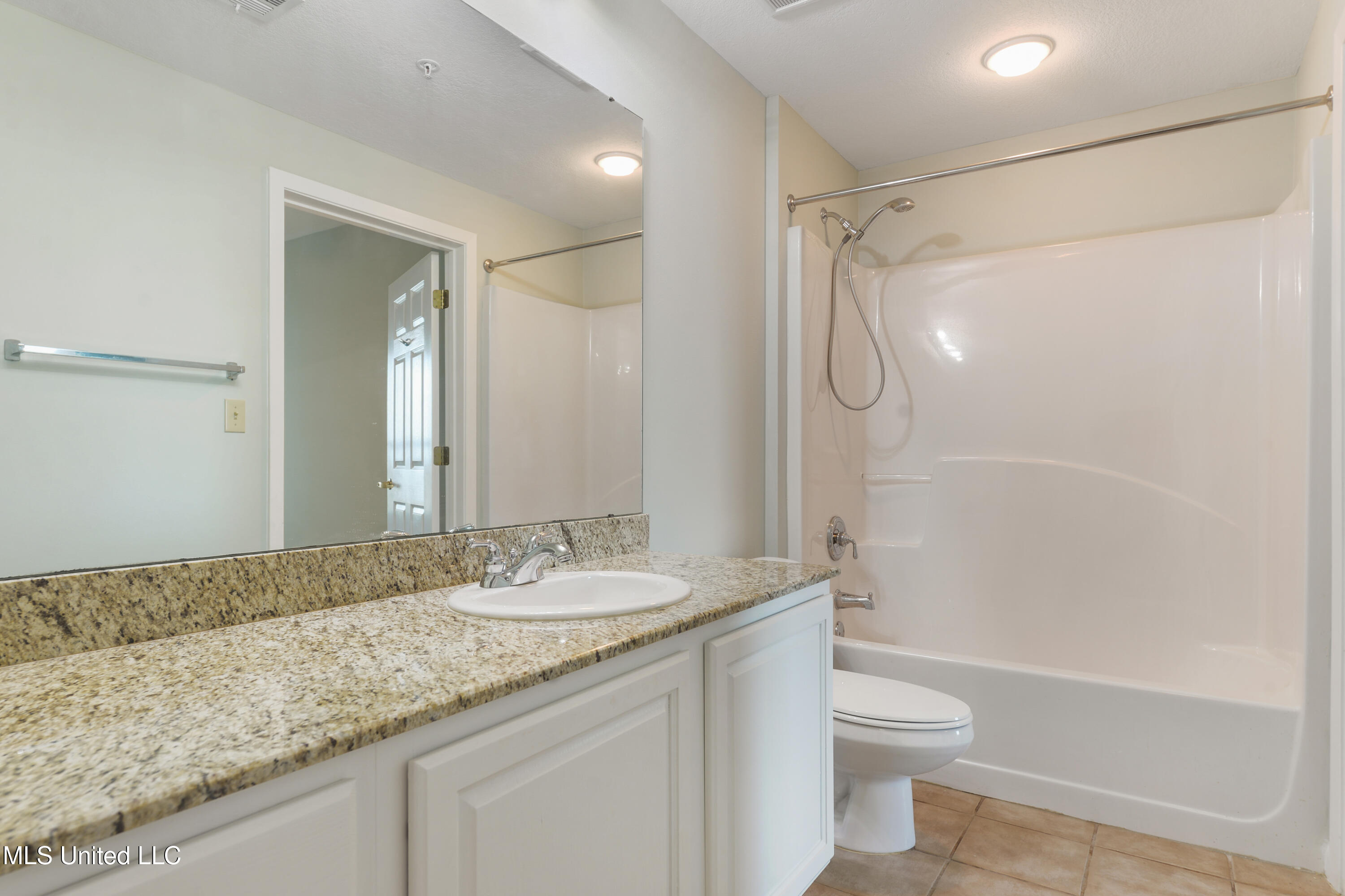 2230 Beach Drive #1002, Gulfport, Mississippi image 20