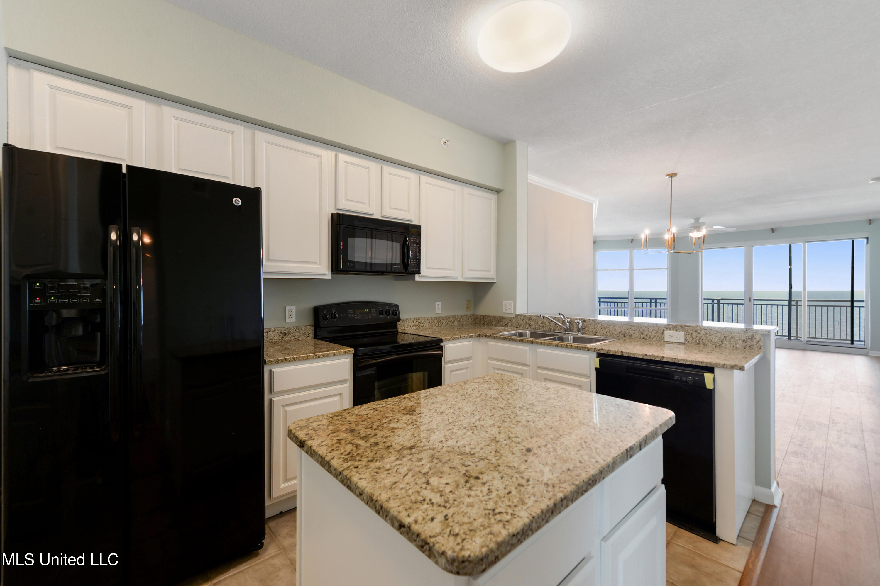 2230 Beach Drive #1002, Gulfport, Mississippi image 7