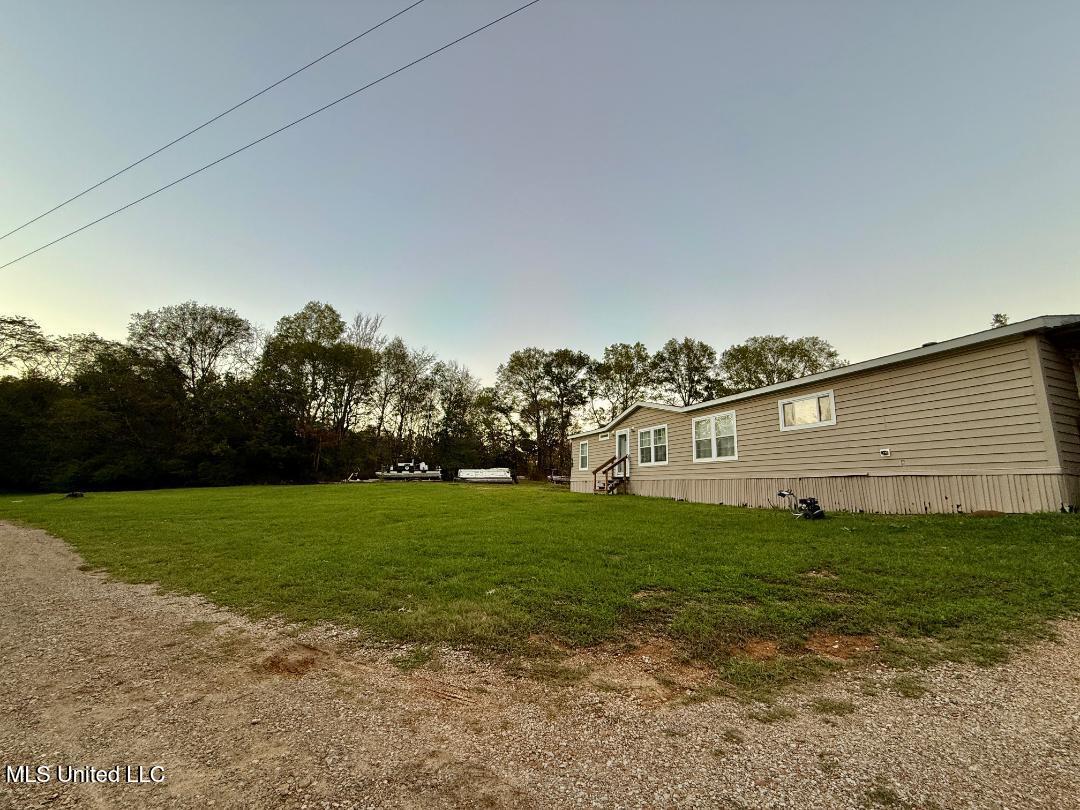 719 Kingston Road, Natchez, Mississippi image 1