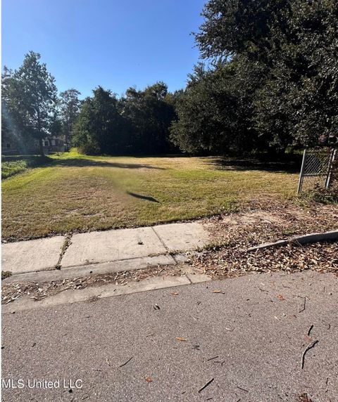 Vacant Land For Sale - 235 Holley Street<br/> Harrison County, Biloxi, MS 39530