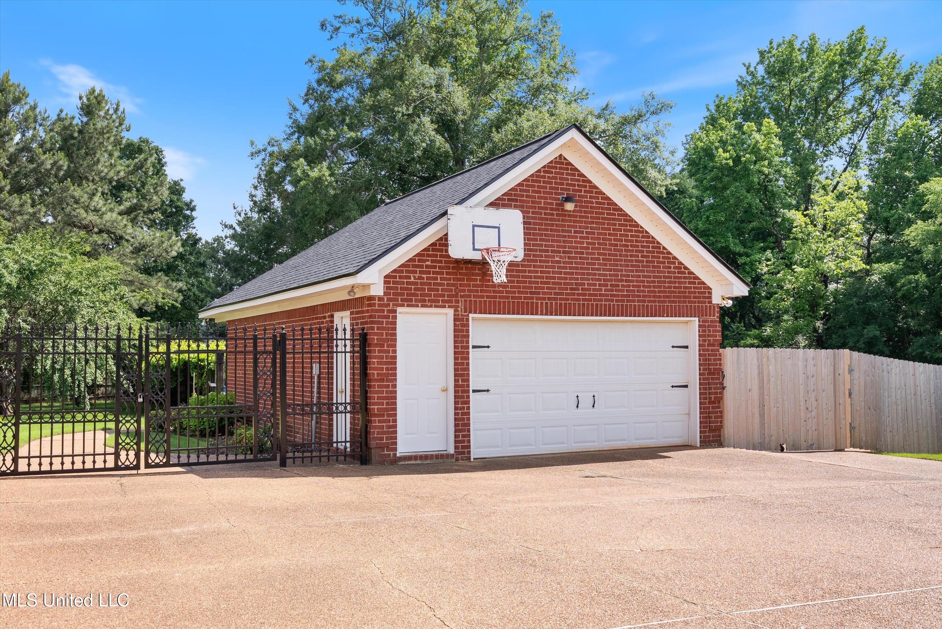 2355 Cumberland Drive, Southaven, Mississippi image 11