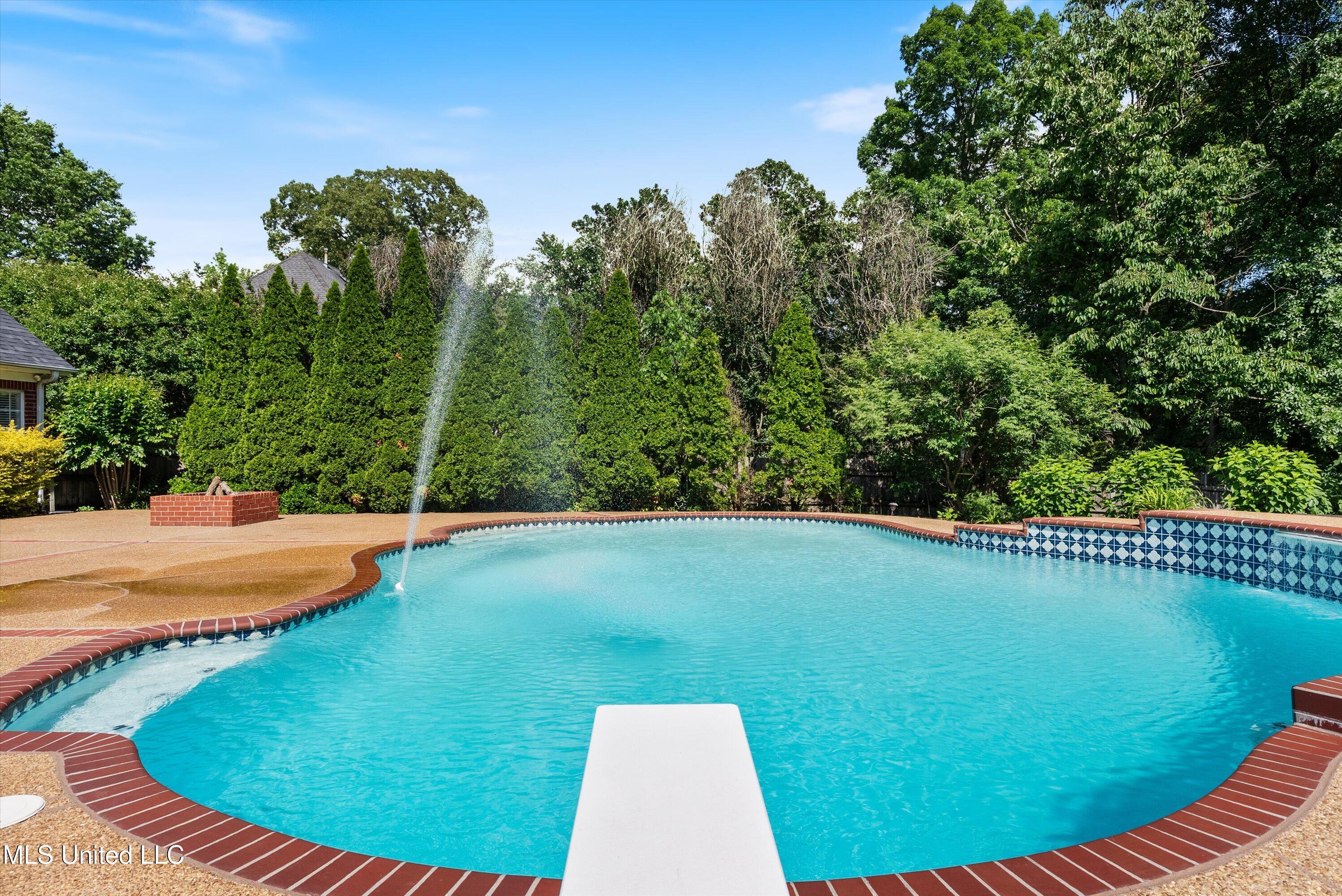 2355 Cumberland Drive, Southaven, Mississippi image 4