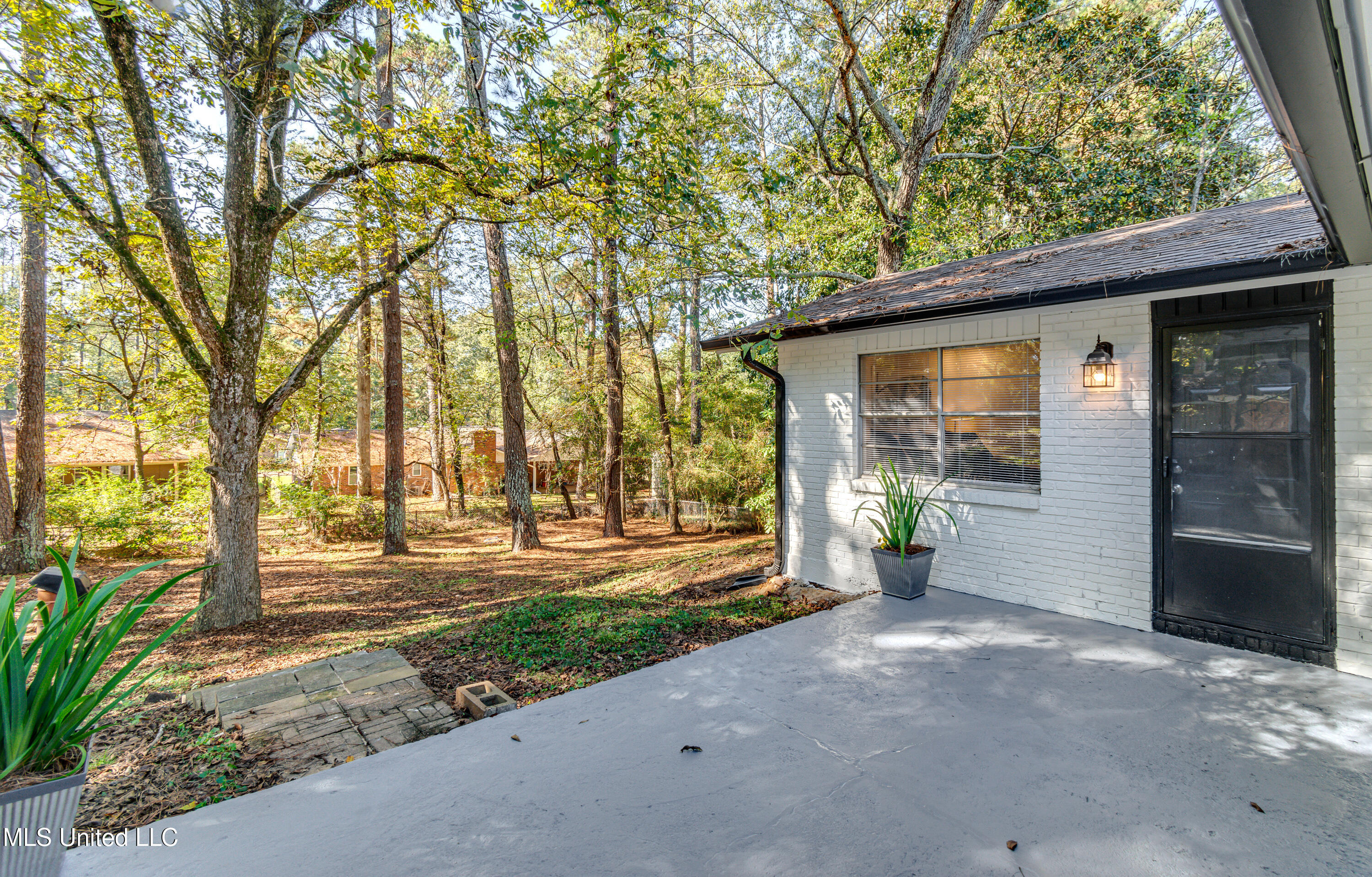 Jackson, Mississippi 39212, United States, 3 Bedrooms Bedrooms, ,2 BathroomsBathrooms,Residential,Active,32025