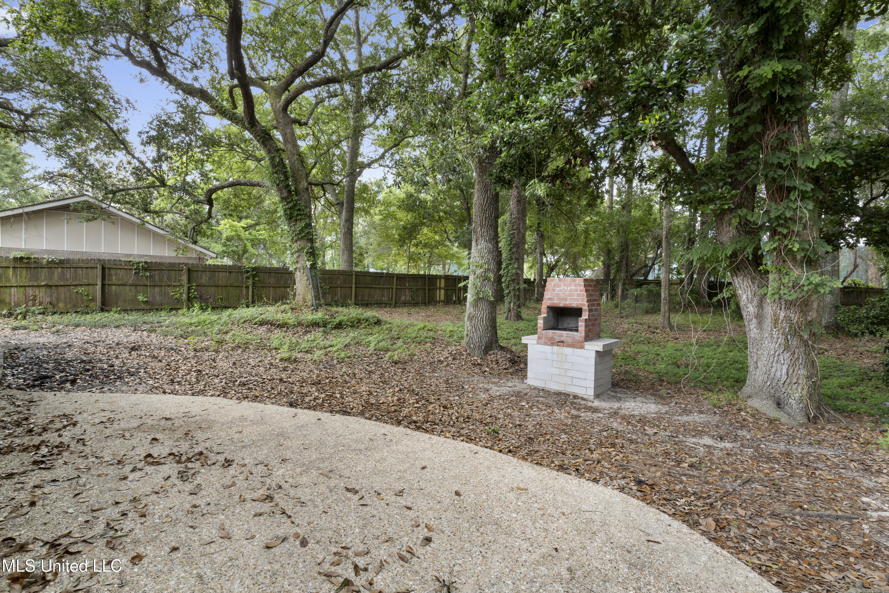 3411 Queen Elizabeth Drive, Ocean Springs, Mississippi image 29