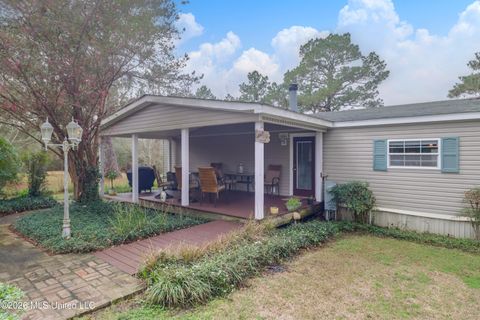 Mobile Home For Sale - 25184 Clarke Road<br/> Saucier, MS 39574