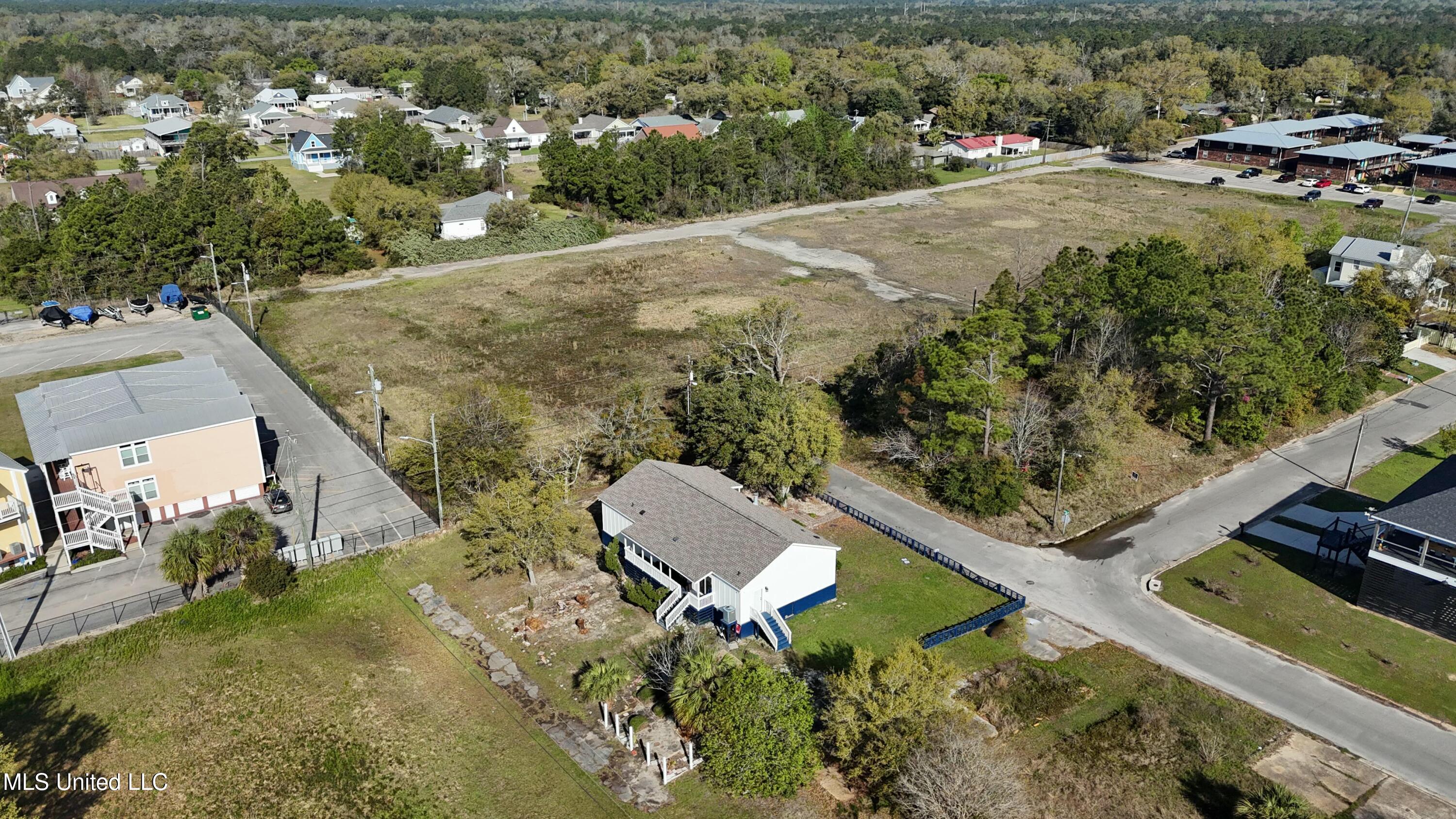 1514 Ellis Street, Pass Christian, Mississippi image 28
