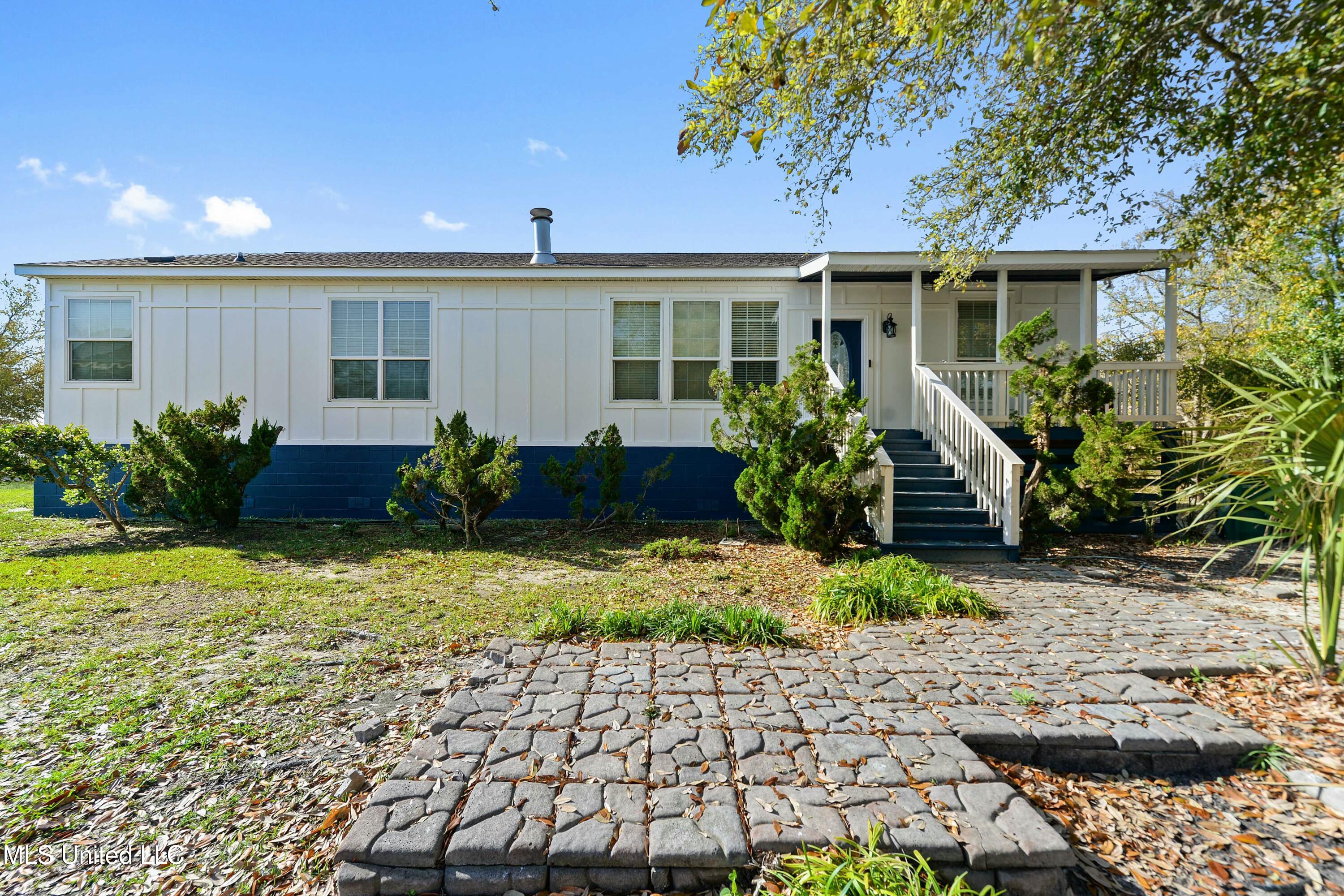 1514 Ellis Street, Pass Christian, Mississippi image 1