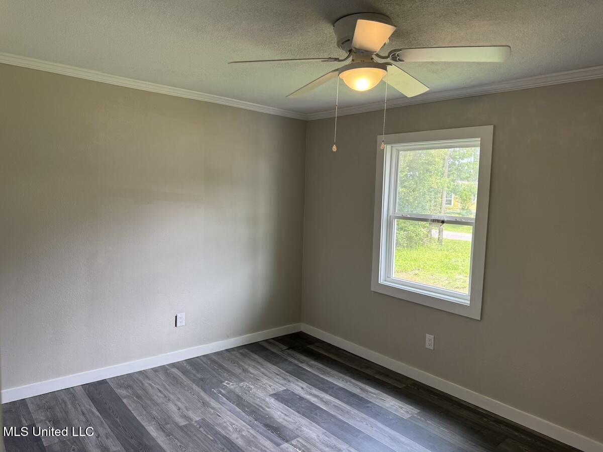 8308 Holiday Drive, Ocean Springs, Mississippi image 14