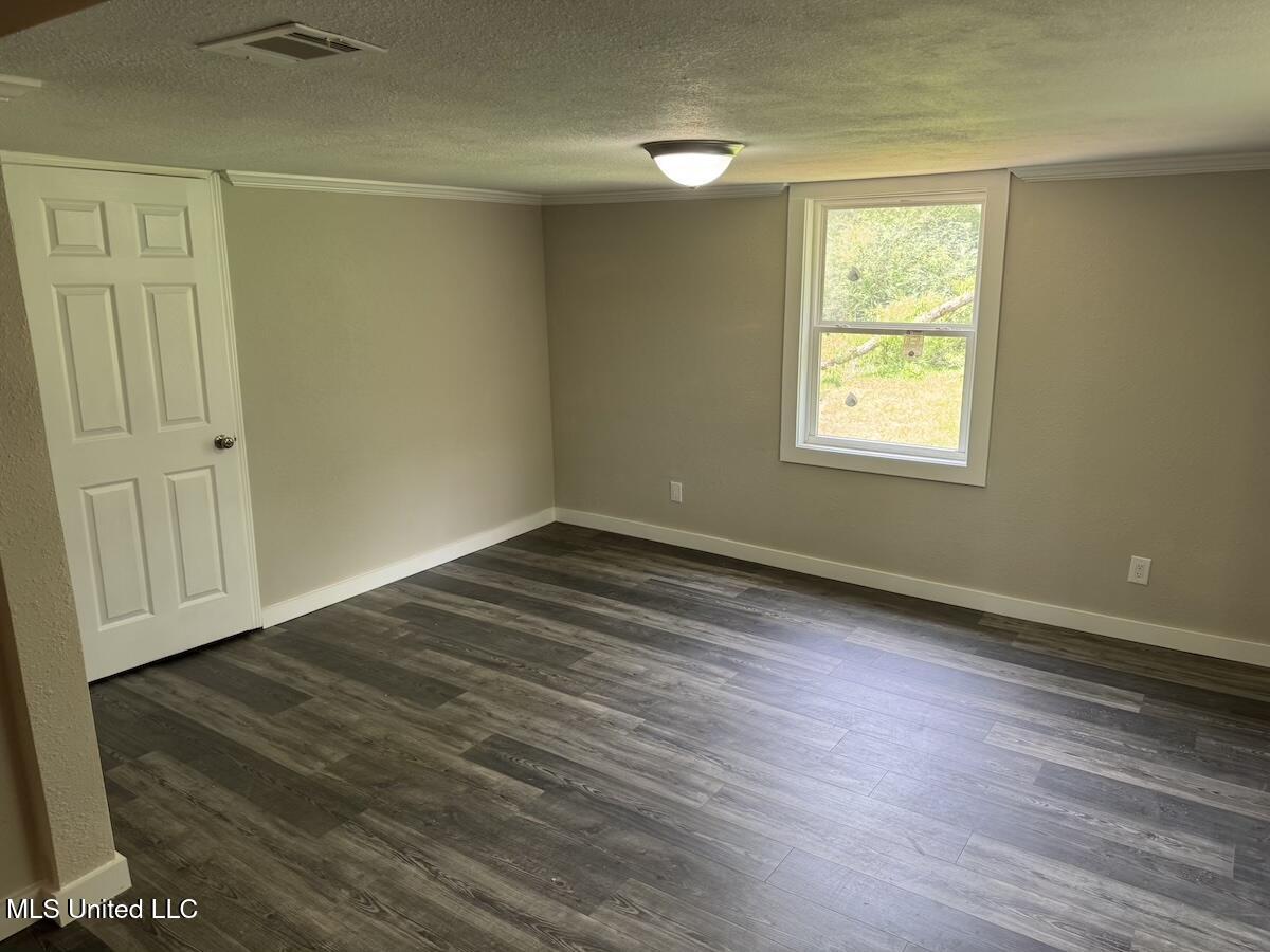 8308 Holiday Drive, Ocean Springs, Mississippi image 13