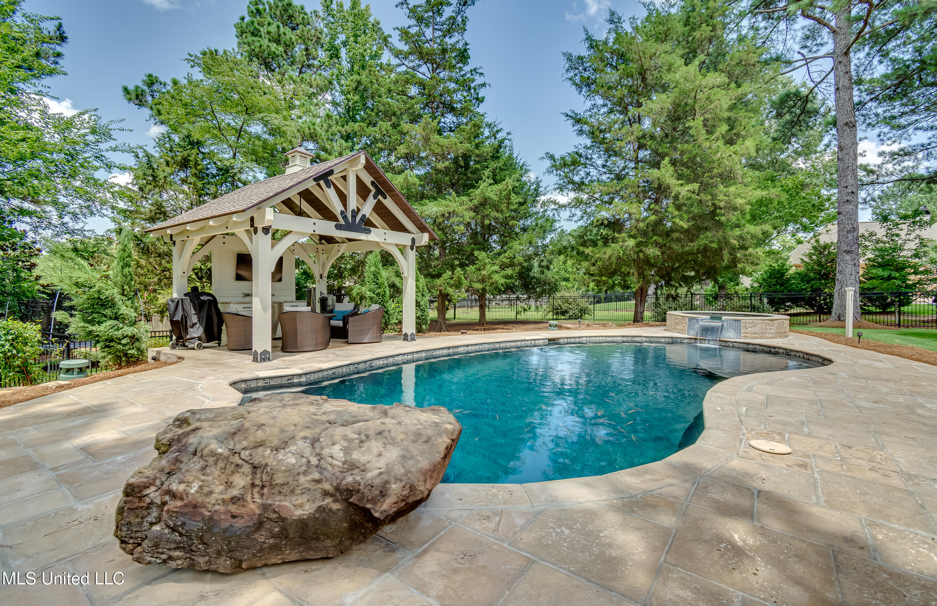 Madison, Mississippi 39110, United States, 5 Bedrooms Bedrooms, ,5 BathroomsBathrooms,Residential,Active,165052