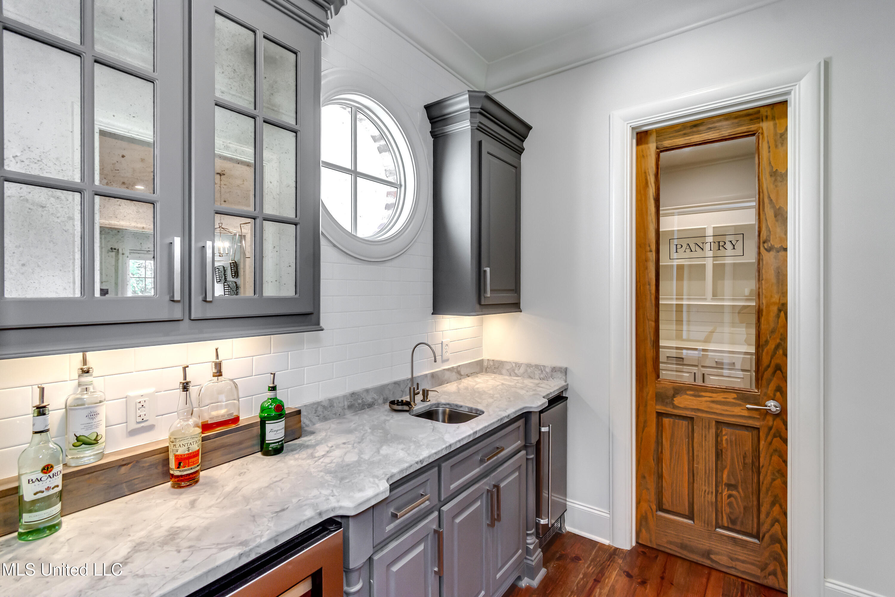 Madison, Mississippi 39110, United States, 5 Bedrooms Bedrooms, ,5 BathroomsBathrooms,Residential,Active,165052