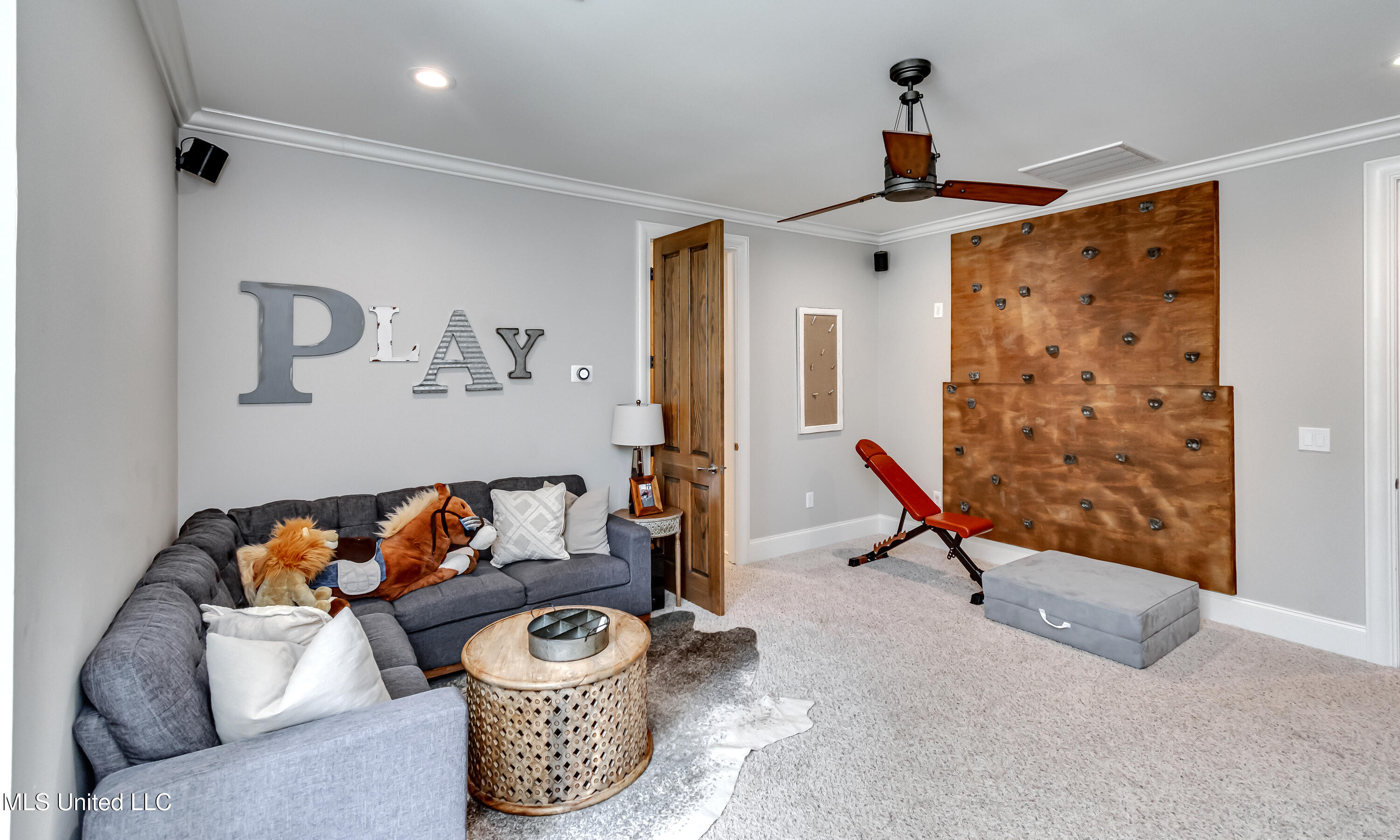 Madison, Mississippi 39110, United States, 5 Bedrooms Bedrooms, ,5 BathroomsBathrooms,Residential,Active,165052