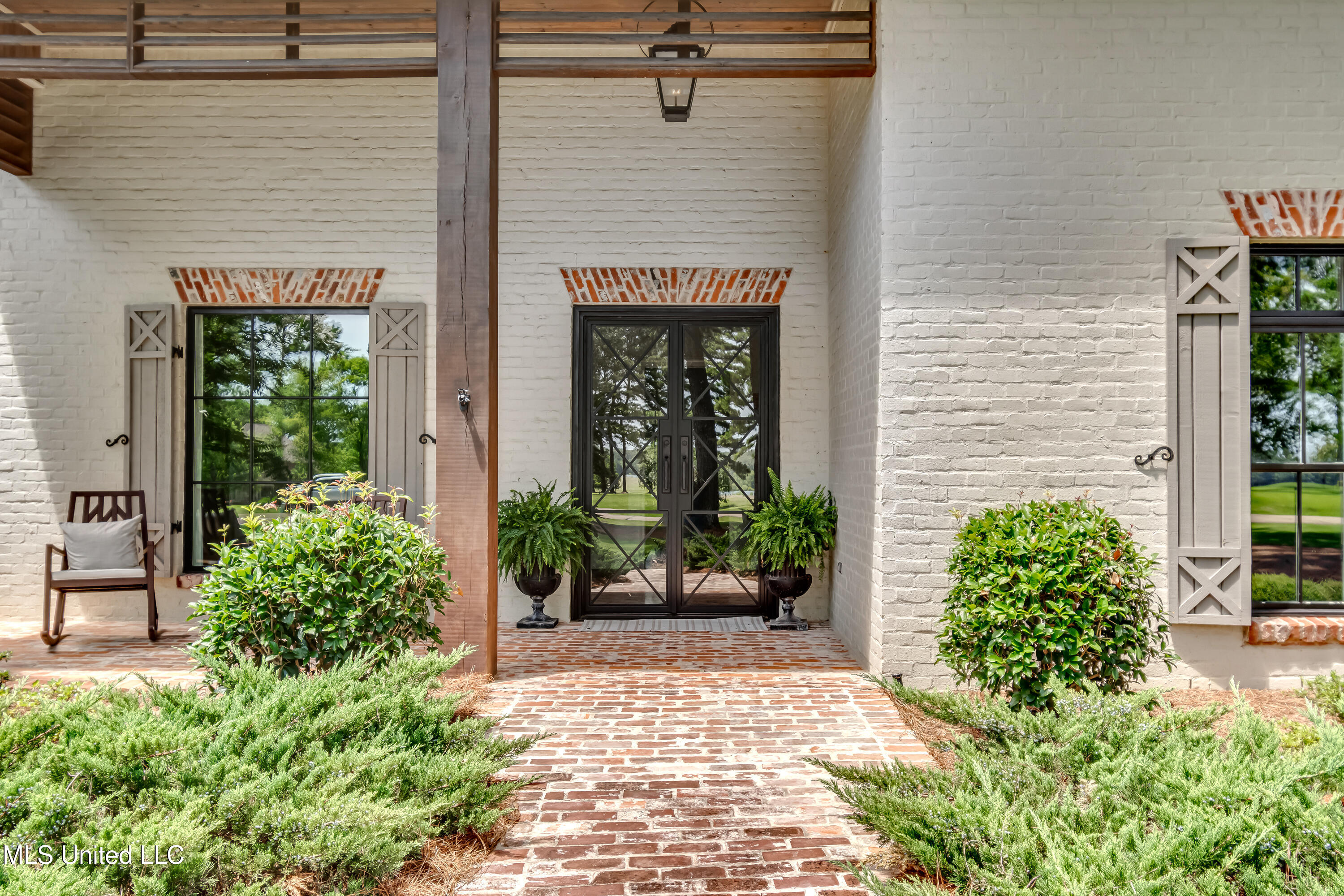 Madison, Mississippi 39110, United States, 5 Bedrooms Bedrooms, ,5 BathroomsBathrooms,Residential,Active,165052