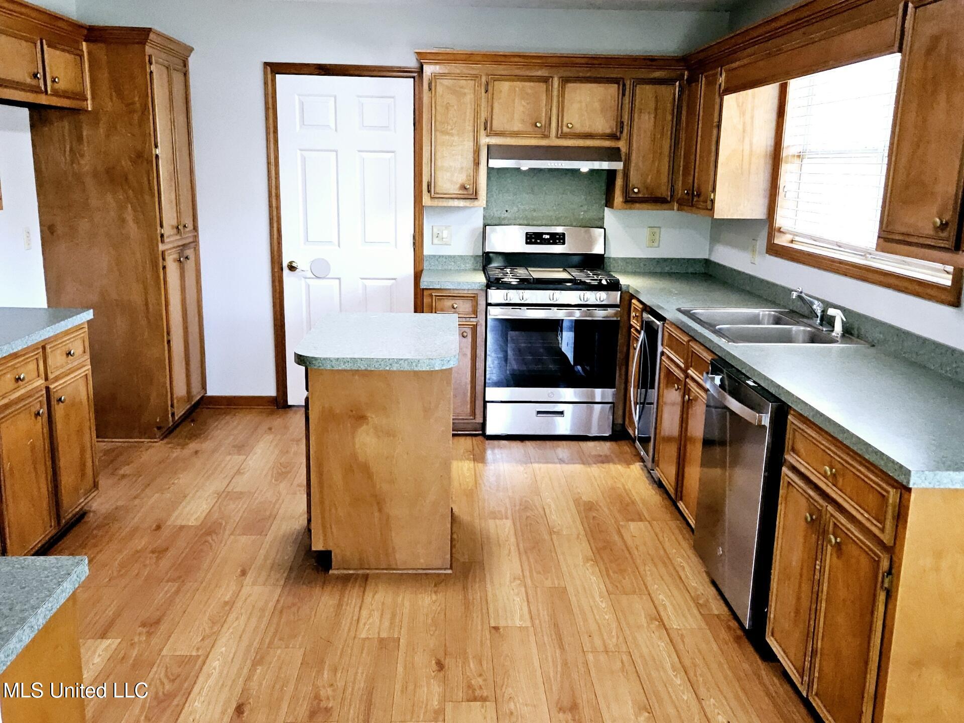 109 Stanton Hall Drive, Florence, Mississippi image 8