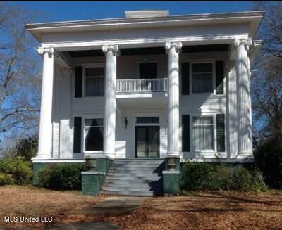 414 Summit Street, Winona, Mississippi image 1