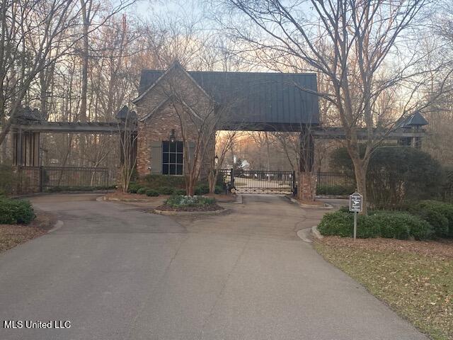 213 Hidden Creek Circle, Ridgeland, Mississippi image 2