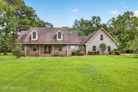 Homes For Sale - 418 Salem Road<br/> Picayune, MS 39466
