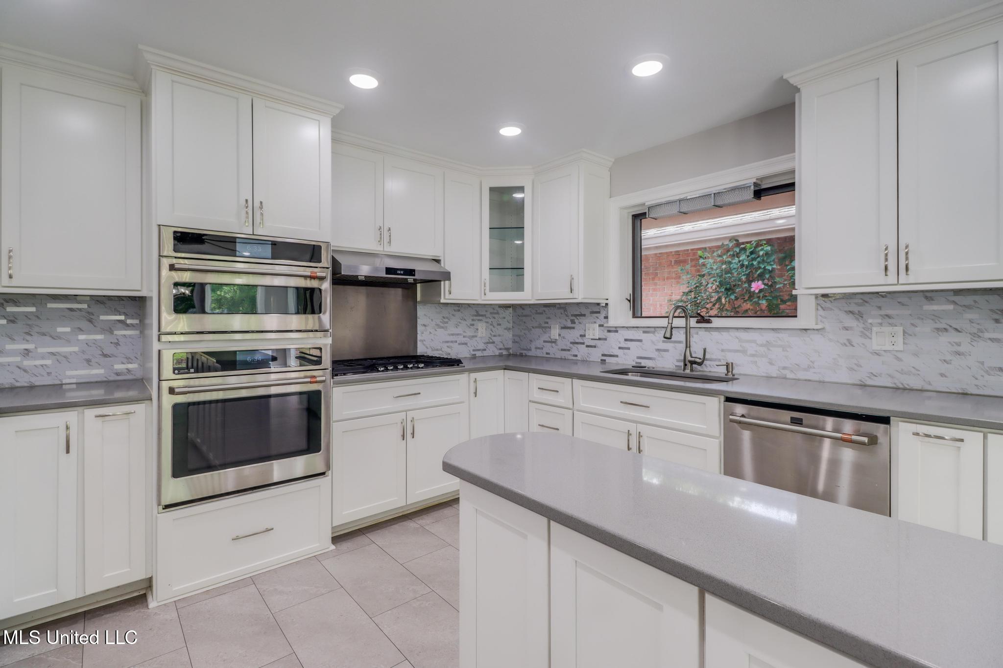 14000 Cerro Verde Drive, Ocean Springs, Mississippi image 9