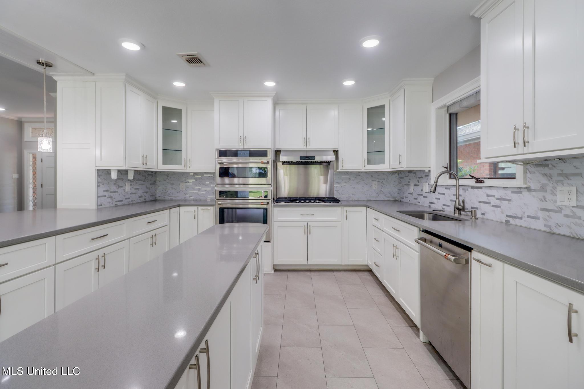 14000 Cerro Verde Drive, Ocean Springs, Mississippi image 8