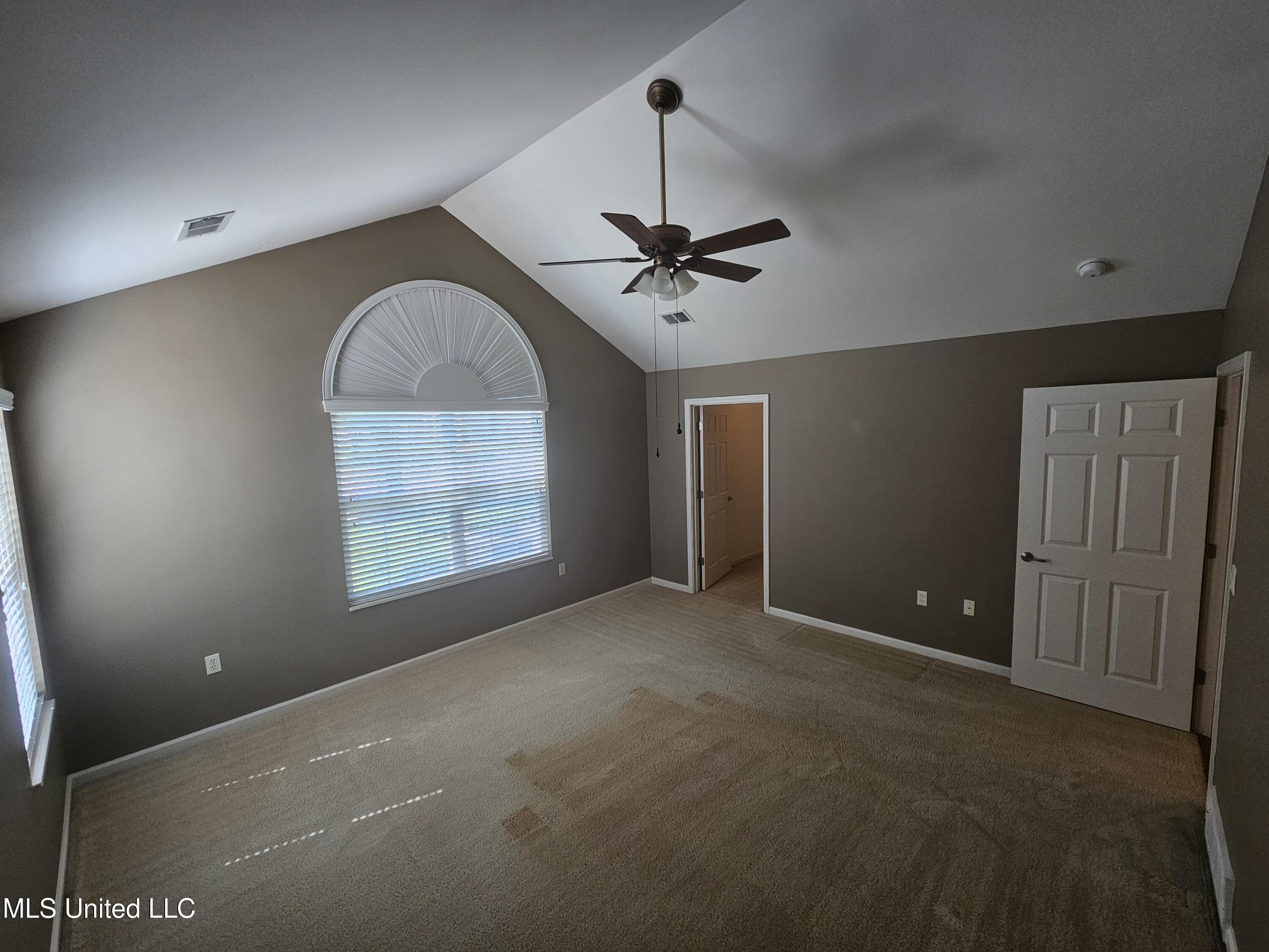 8906 Oak Branch Lane, Olive Branch, Mississippi image 7
