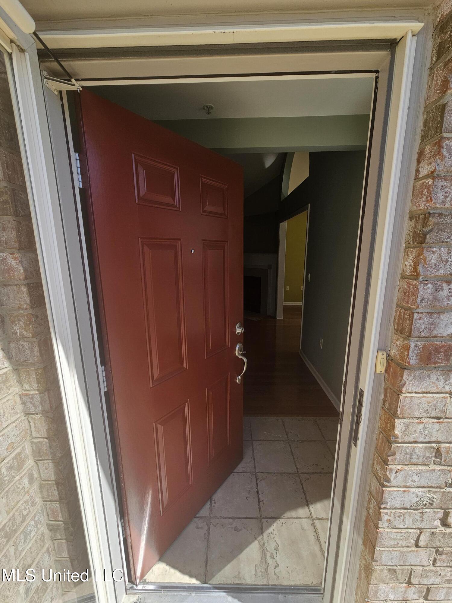 8906 Oak Branch Lane, Olive Branch, Mississippi image 10