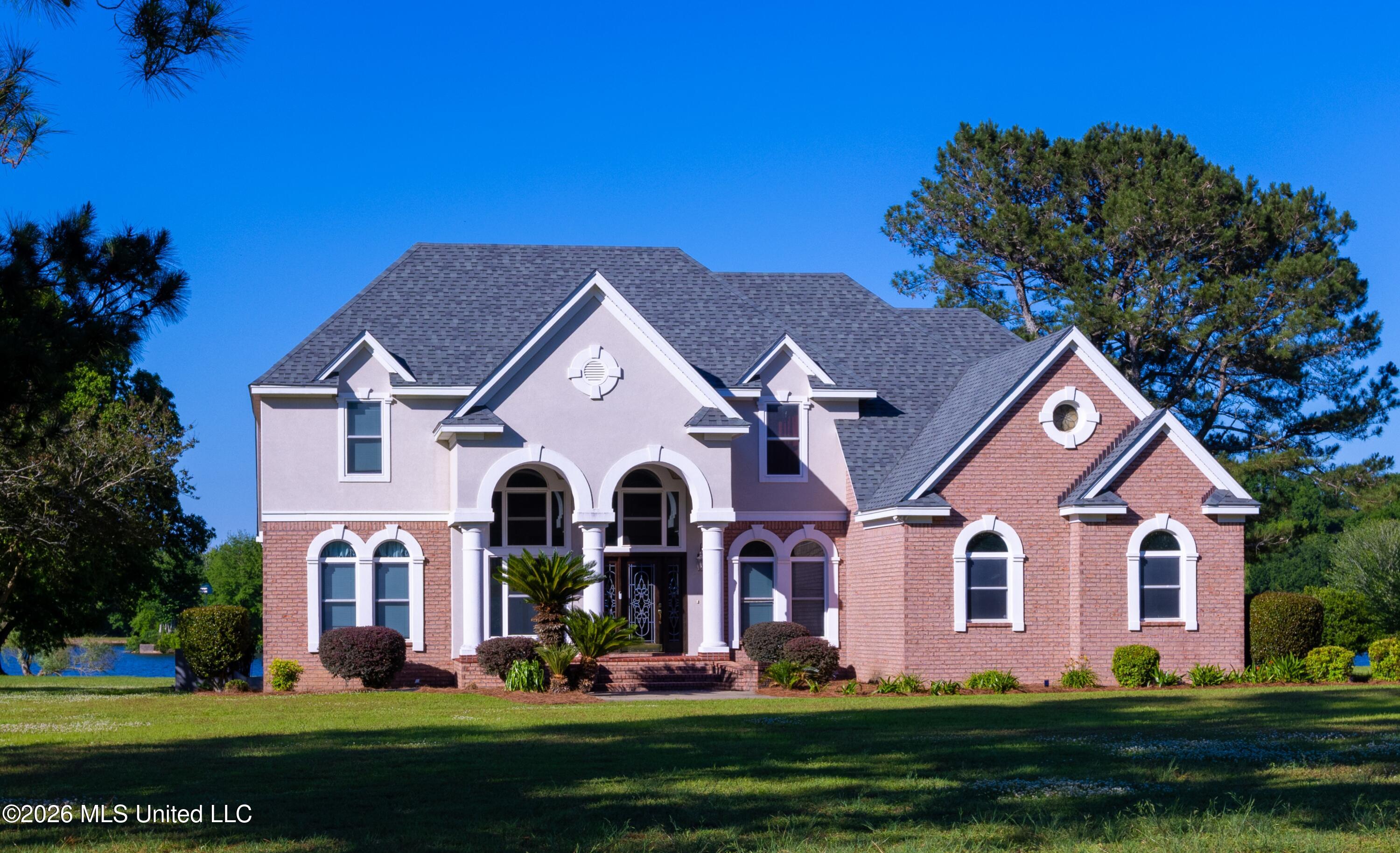 15 Lakeshore Drive