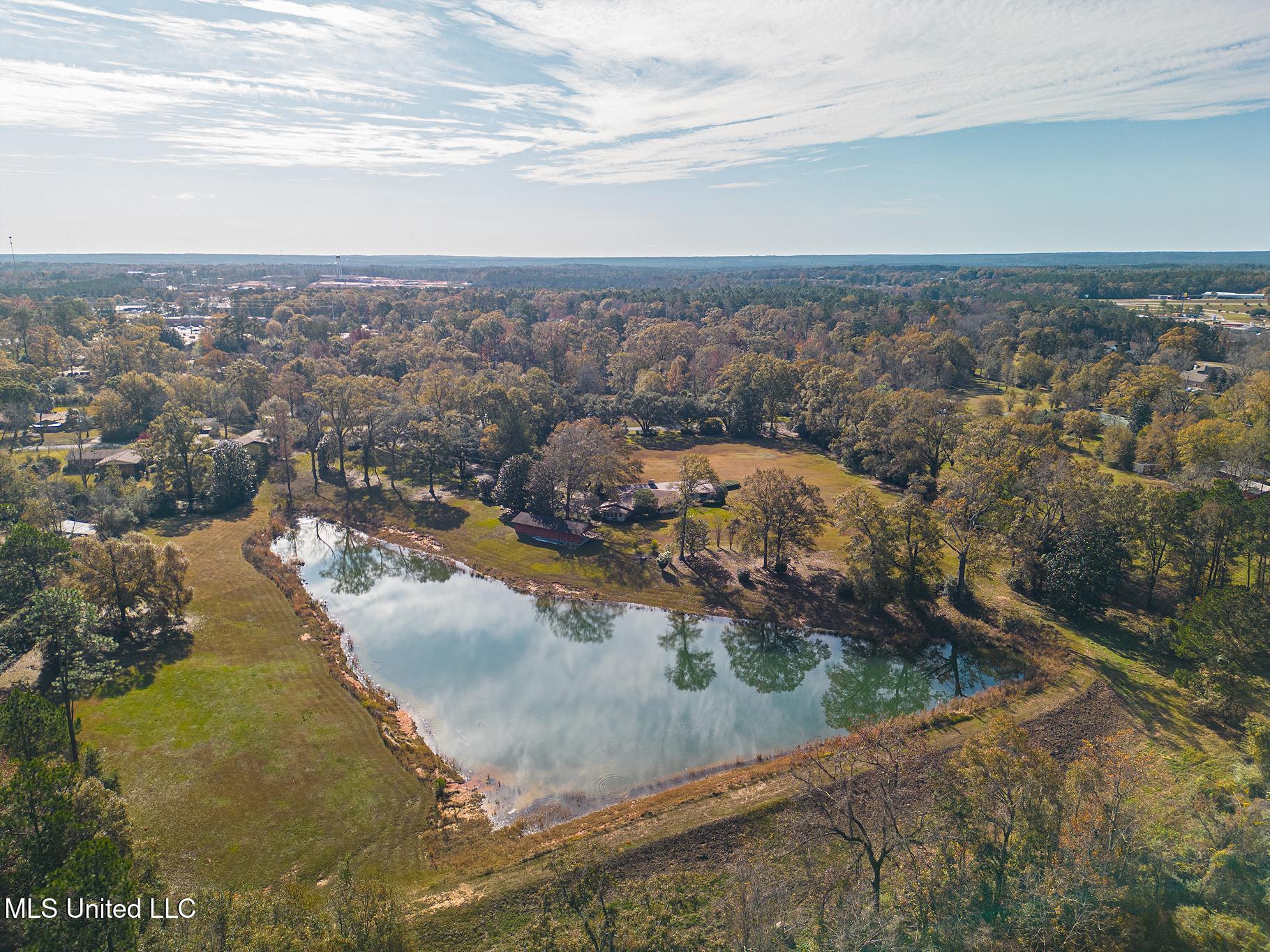 713 W Border Avenue, Wiggins, Mississippi image 4