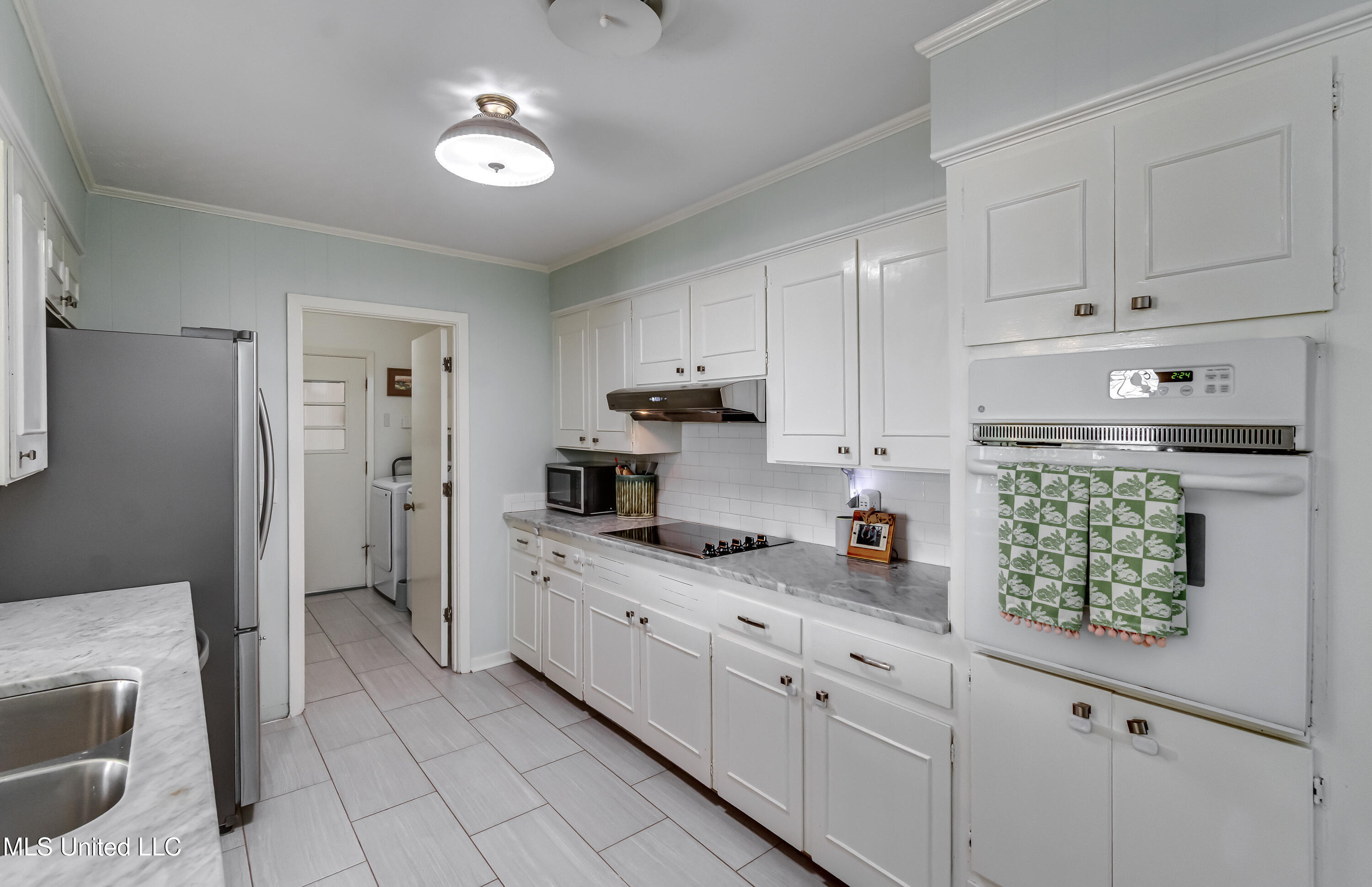 5329 Reddoch Drive, Jackson, Mississippi image 9
