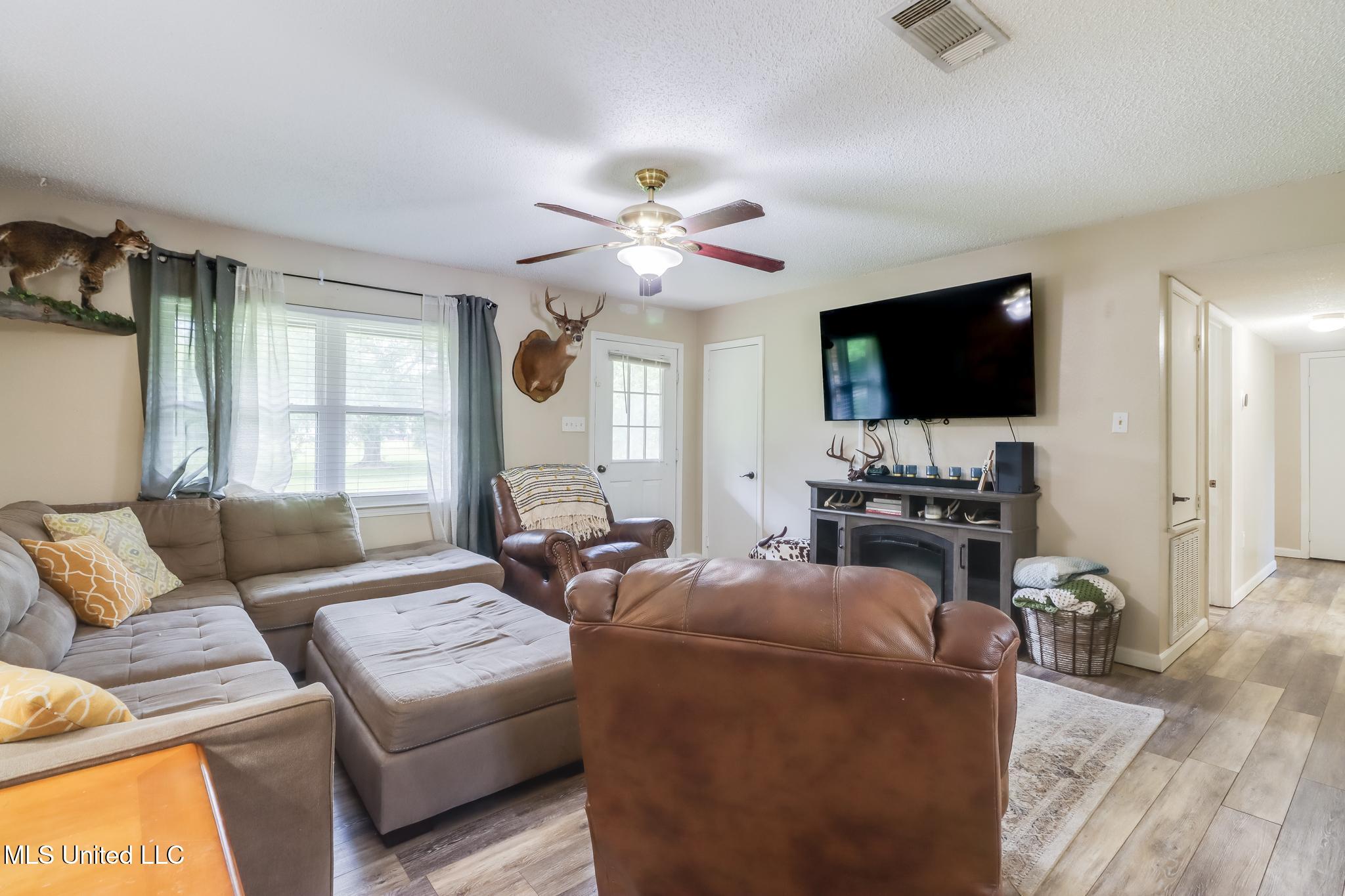 18410 Landon Road, Gulfport, Mississippi image 6