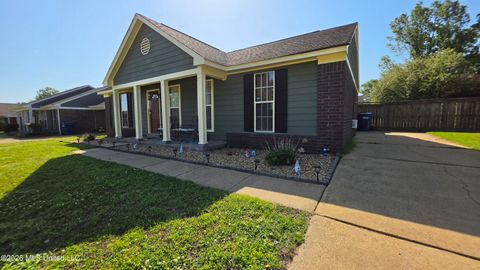 Homes For Sale - 4215 Highgate Drive<br/> Horn Lake, MS 38637