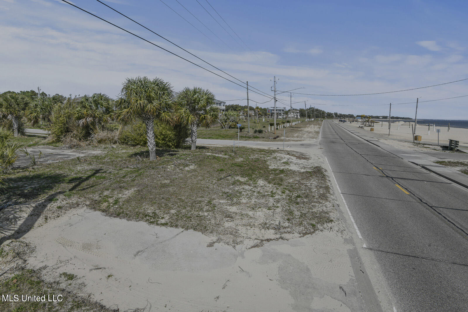113 N Beach Boulevard, Waveland, Mississippi image 9