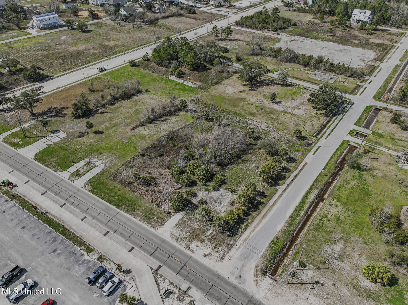 113 N Beach Boulevard, Waveland, Mississippi image 6