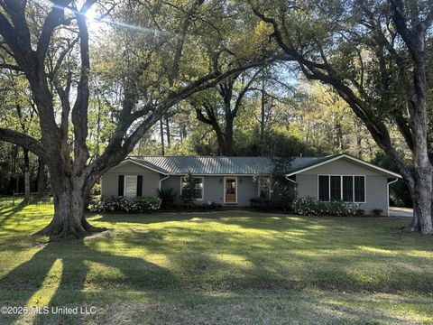 Homes For Sale - 4233 Brussels Drive<br/> Jackson, MS 39211
